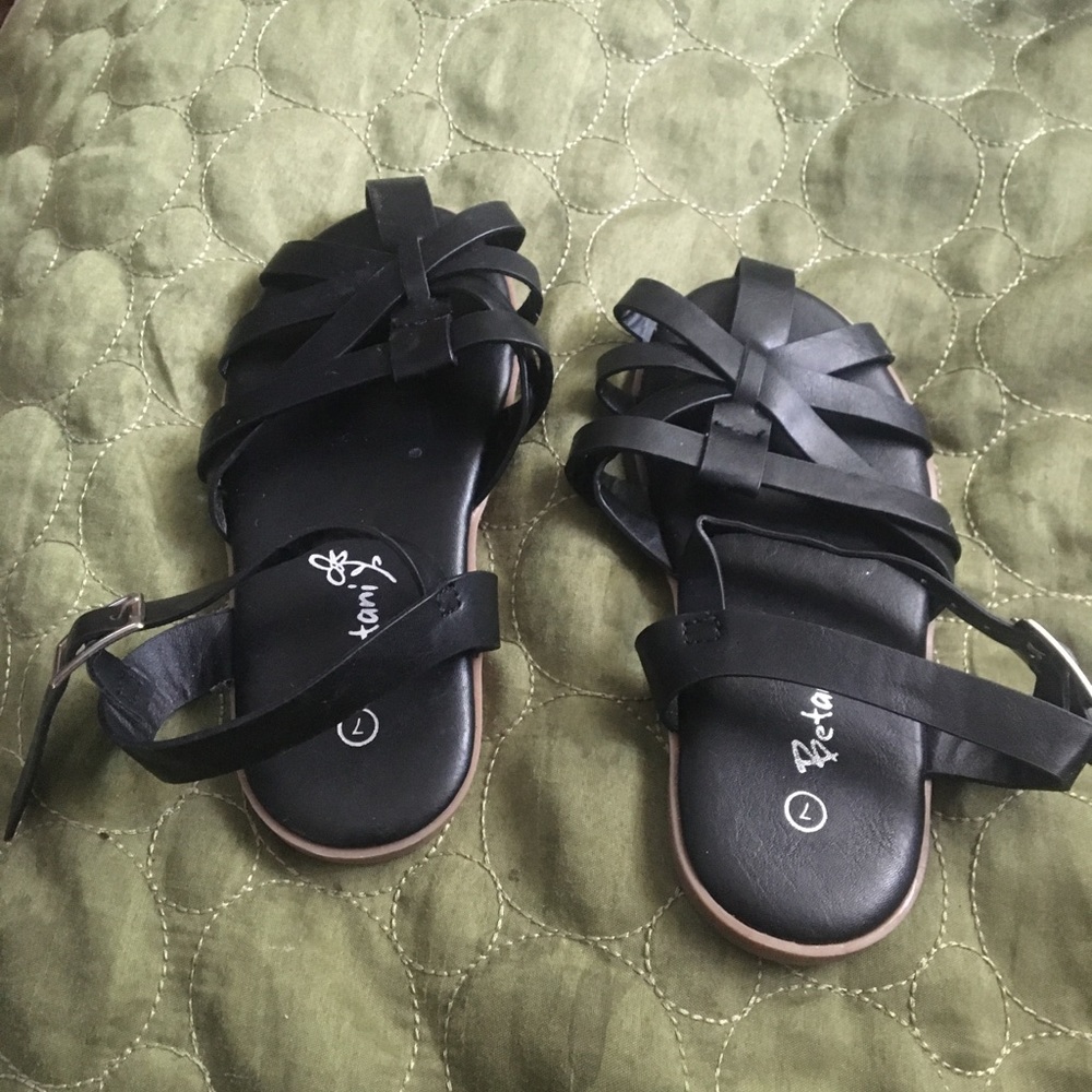 Betani sandals